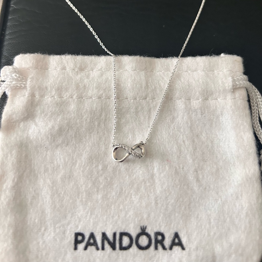 INFINITY SIGN NECKLACE